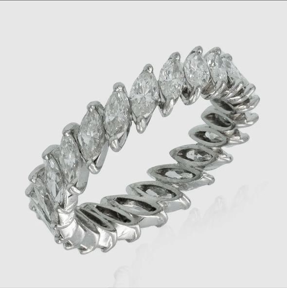 Aliança de diamantes